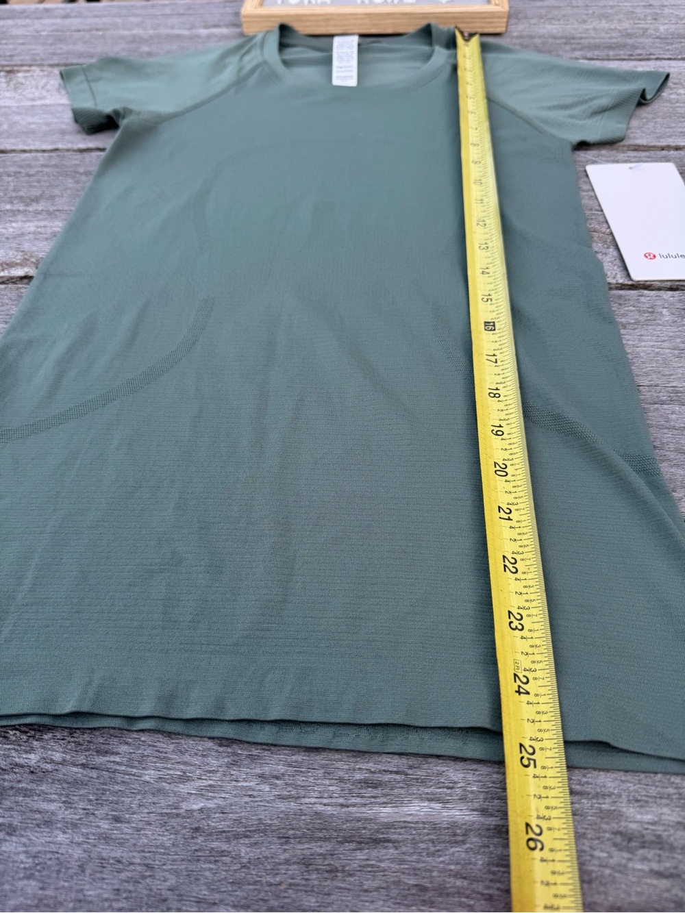 Lululemon Swiftly Tech Short Sleeve 2.0 Willow Leaf Size 4 NWT 🌿 - Picture 2 of 5